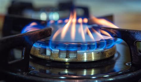 is la banning gas stoves
